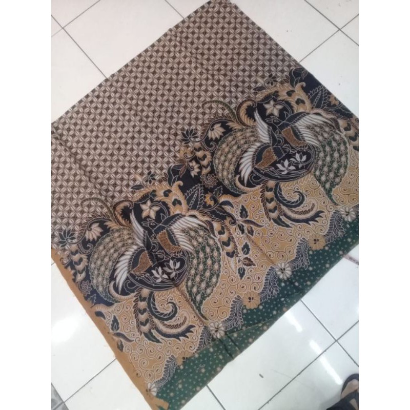 Kain Batik printing katun Solo motif merak kembar kawung