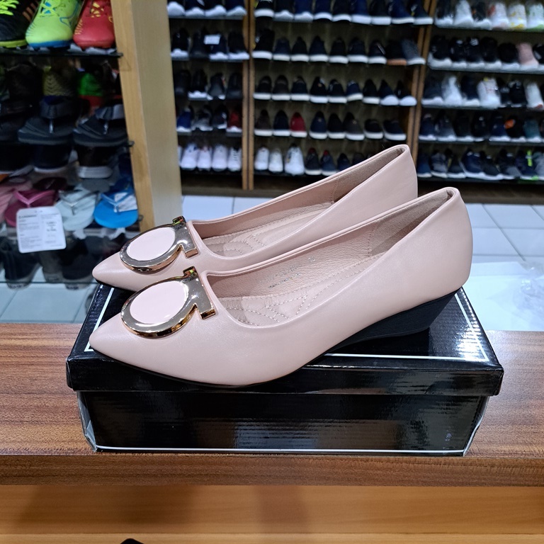 Sepatu Wedges Wanita Inside CC2068 Terlaris
