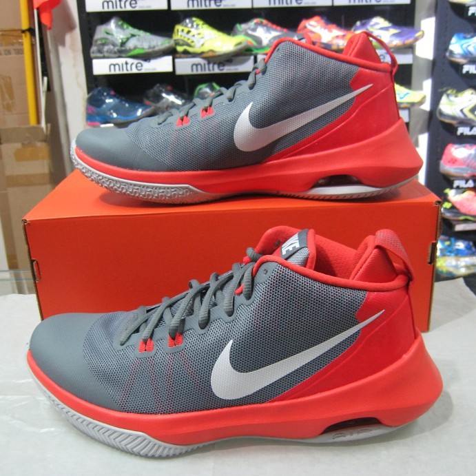 Sepatu Basket Basketball Shoes Nike Air 