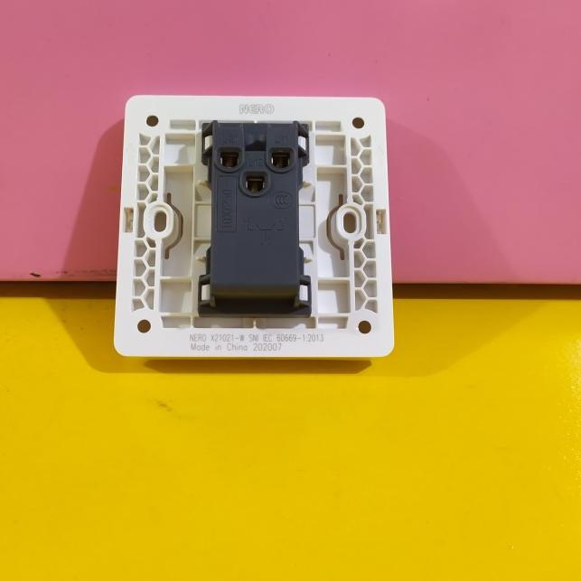 saklar 2 gang nero casa x2 white