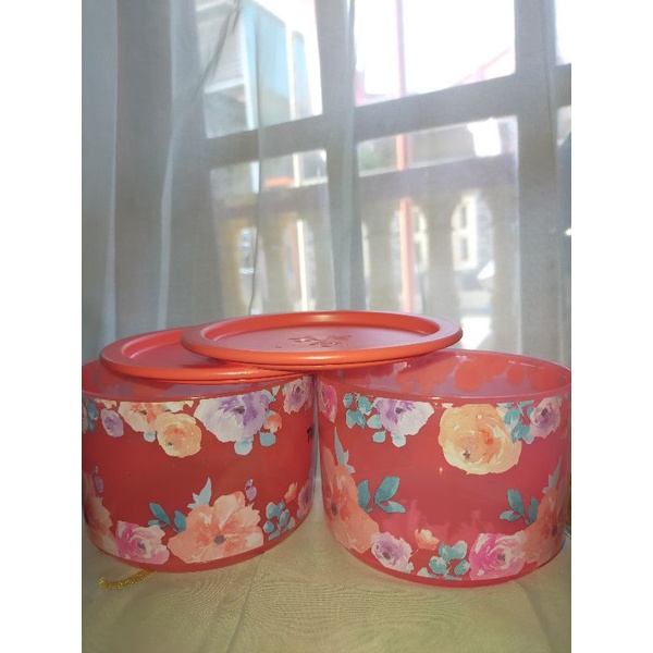 Magnolia Canister Tupperware 575ml ( 1pcs )