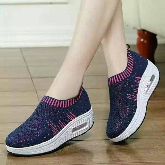 Sepatu Perempuan/ Wanita Slip On Casual Trendy Eagle Kekinian