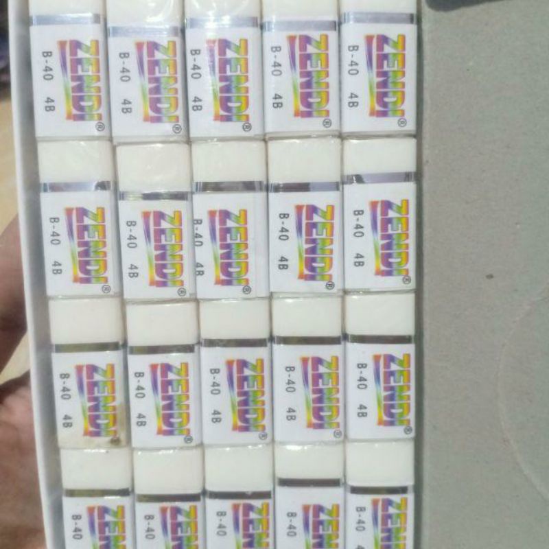 

penghapus jersey warna putih