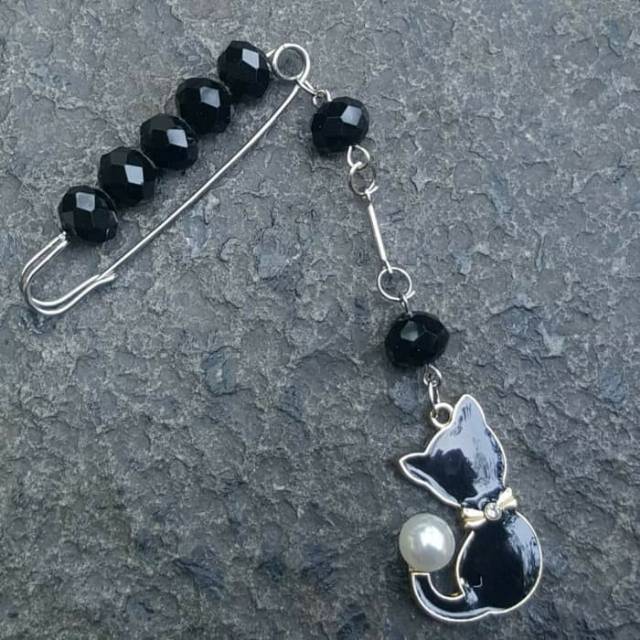 Bros peniti kristal mutiara kucing