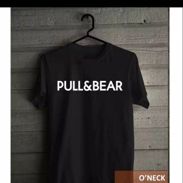 Kaos PULL&BEAR cowok hitam