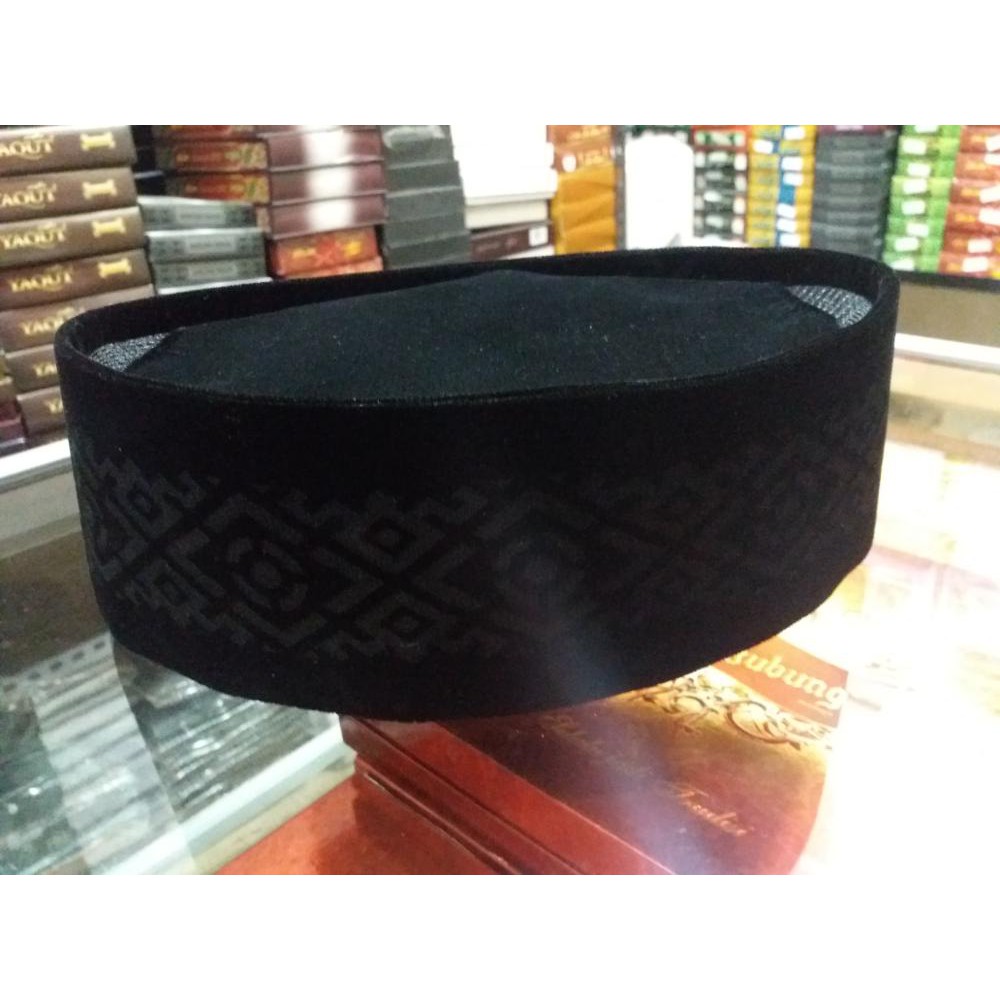 Peci Awing Motif Laser