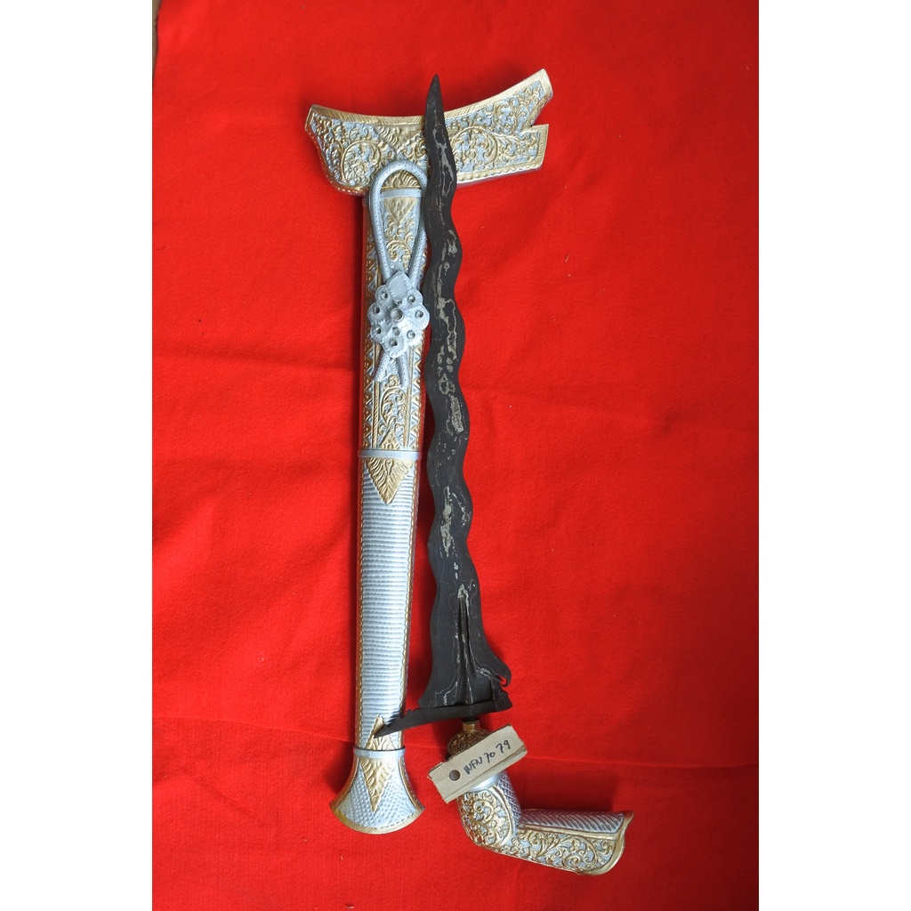 Keris sengkelat wfn7079 warangka bugis