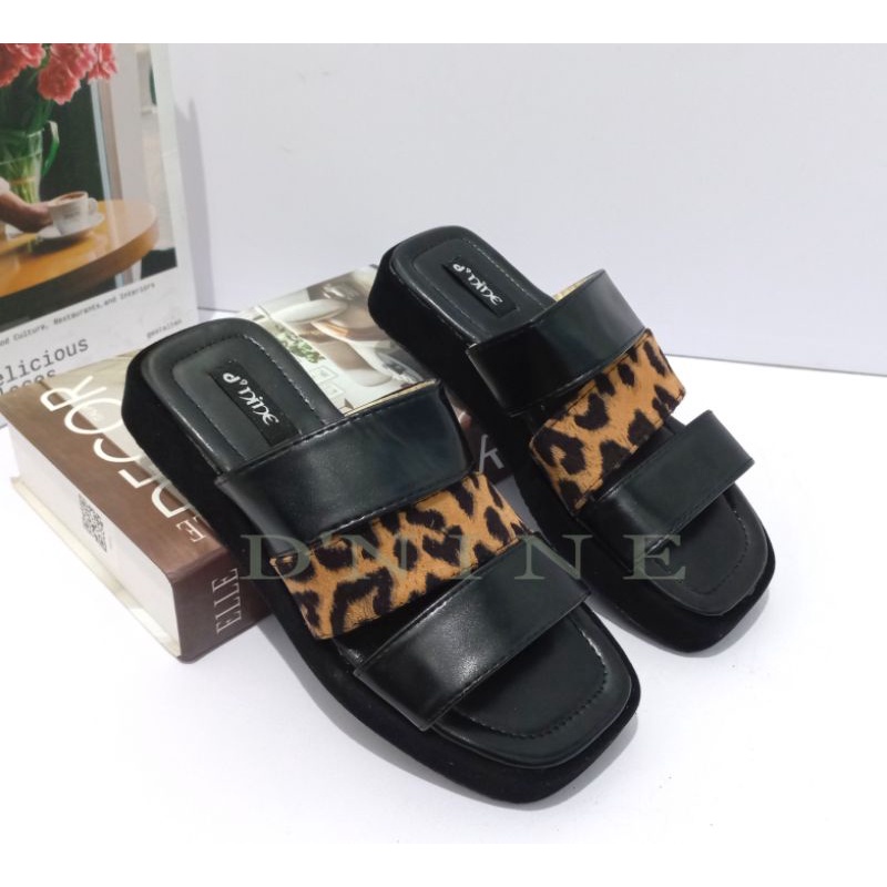 Sandal Wanita Sandal Platprom wedges Leofard DN 10
