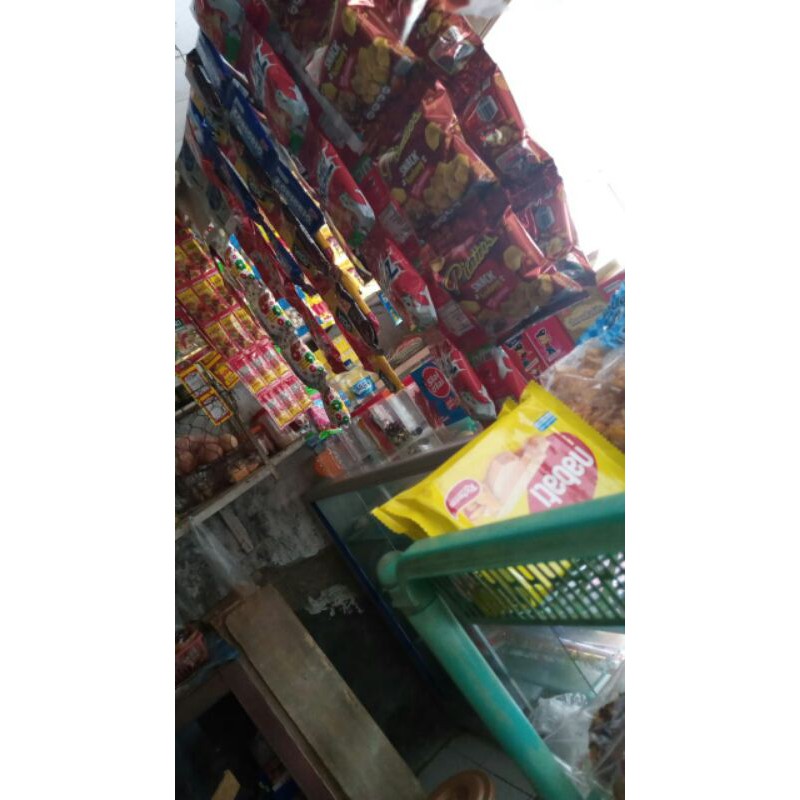 

aneka jajan di warung tetangga