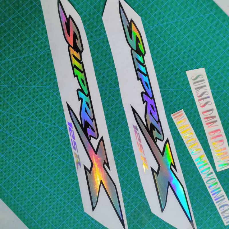 STIKER HOLOGRAM 2 WARNA BISA PAKAI NAMA KAMU  ( HOLOGRAM+HITAM)