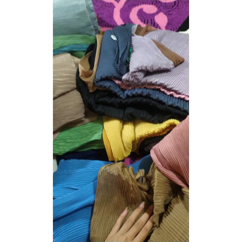 Kerudung Plisket Umama
