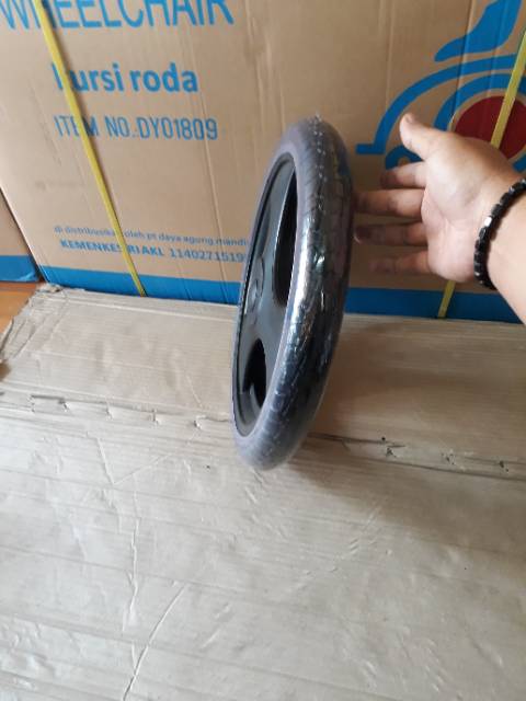 BAN KURSI RODA TRAVEL KARET MATI.UKURAN 16×1.75 ORIGINAL