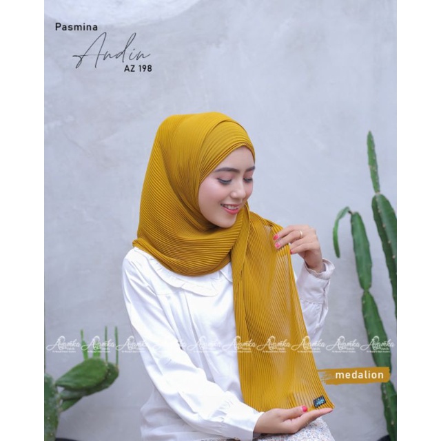 Pashmina plisket Andin by Azamka-Medalion