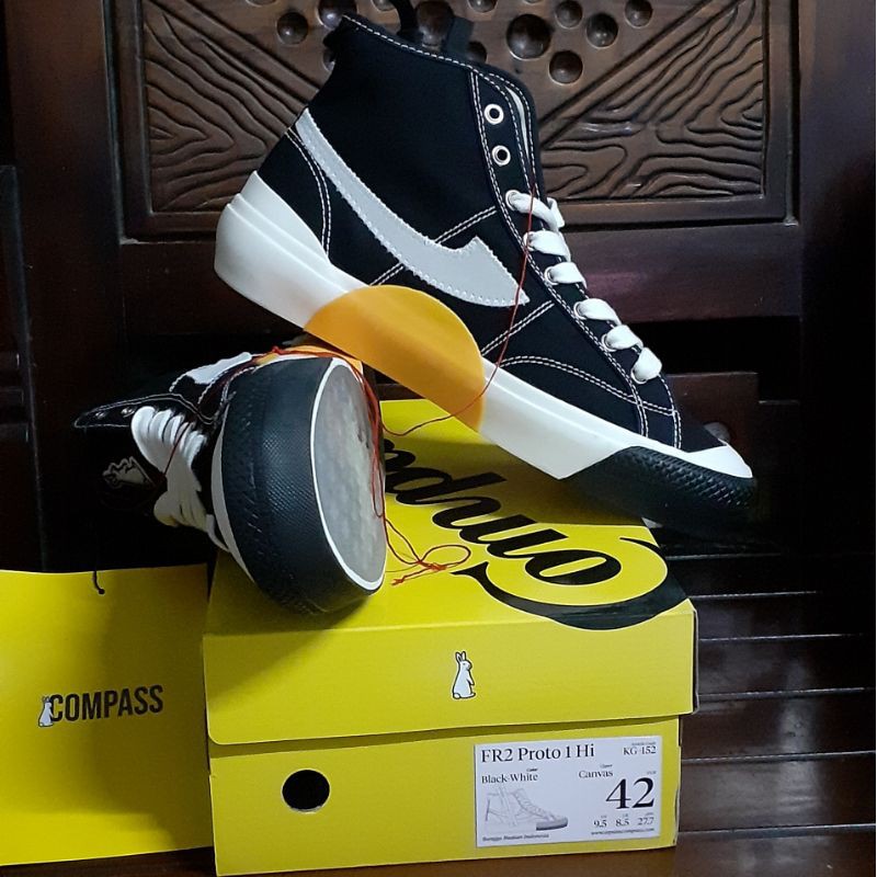 Bnib Sepatu Compass Fxxking Rabbits High Size 42 Compass Fr2 Compass Proto Fxxking Rabbits Shopee Indonesia