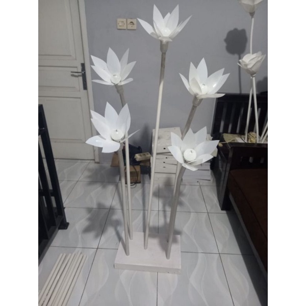 STANDING LAMPU DEKORASI PIPA CONDUIT KAP BUNGA MIKA