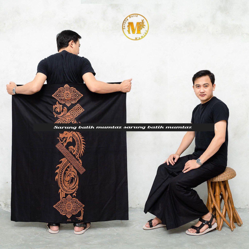 Sarung Naga Hitam