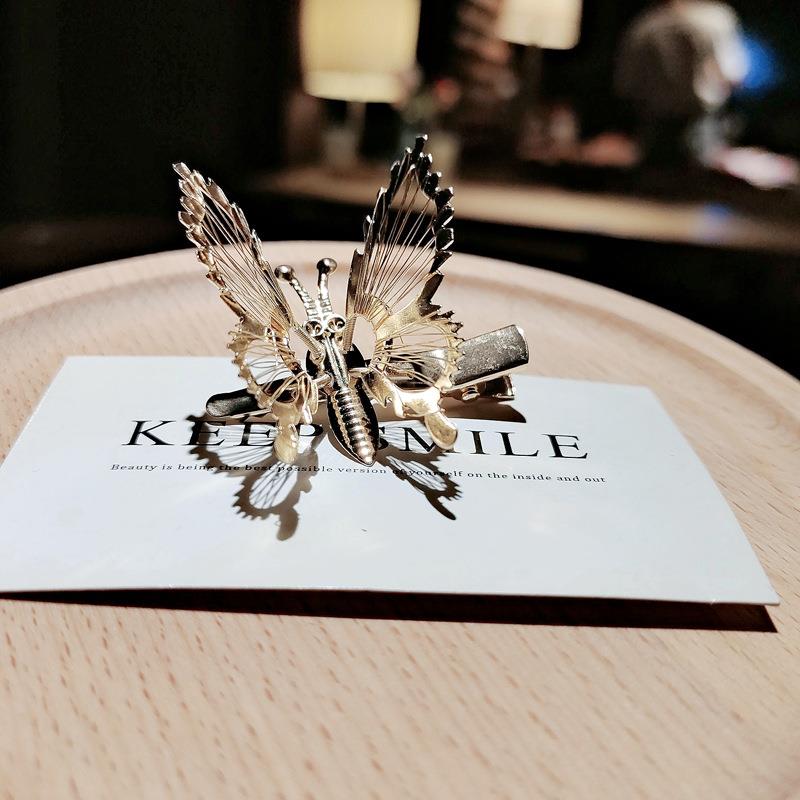 Creative Metal Moving Butterfly Hairpin /  Hollow Butterfly Metal Hair Clips / Fashion French Gold Barrette  Hair Accessories