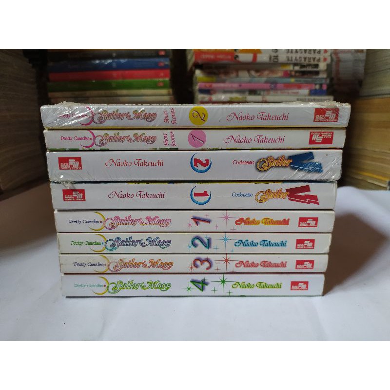 Komik Sailor Moon Deluxe 1-4 + Sailor V 1-2 + Sailor Moon Short Stories 1-2