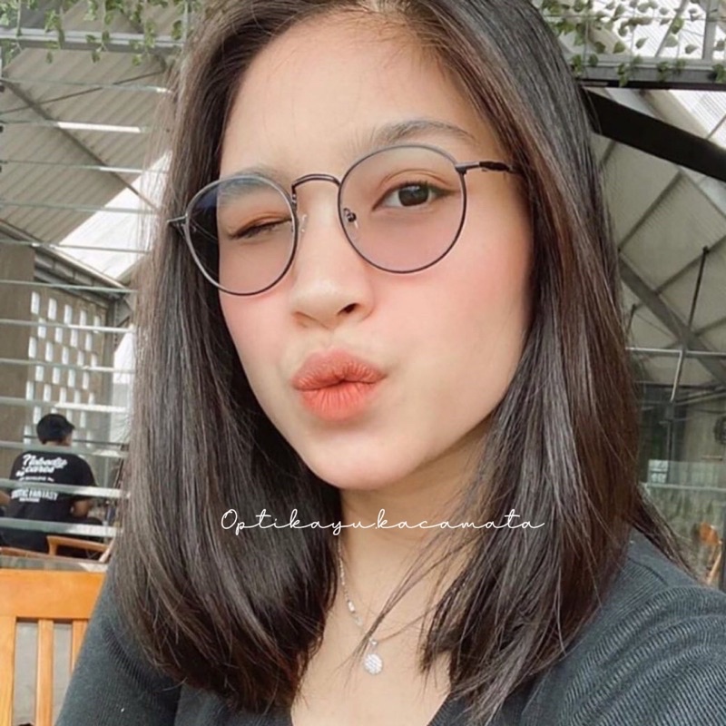 kacamata besi kode 9765