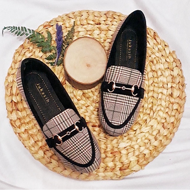 flatshoes crossline sol karet lentur kuat anti slip