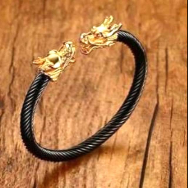 Gelang Pria Titanium Naga Black Kepala Gold