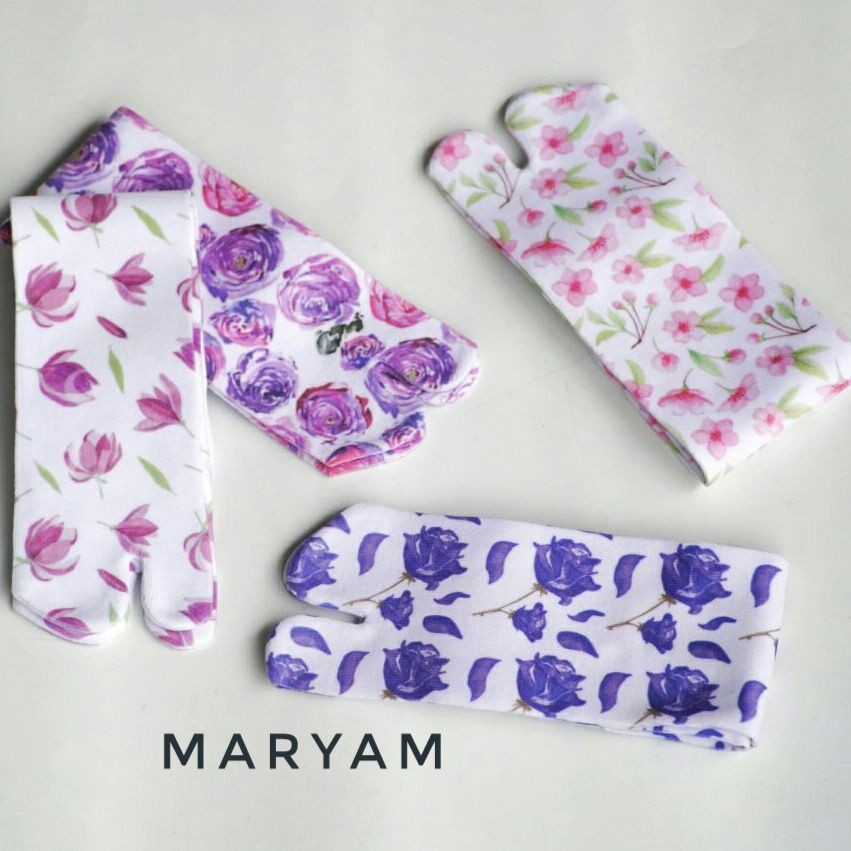  Kaos kaki motif bunga  untuk wanita Jempol maryam Syakira 