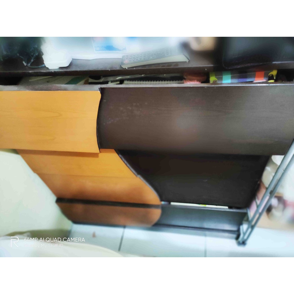 LEMARI KABINET LACI KAYU 4 SUSUN BEKAS