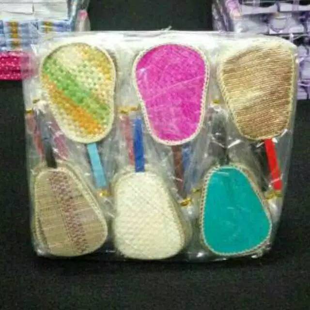 isi 50 SOUVENIR PERNIKAHAN kipas gagang anyam
