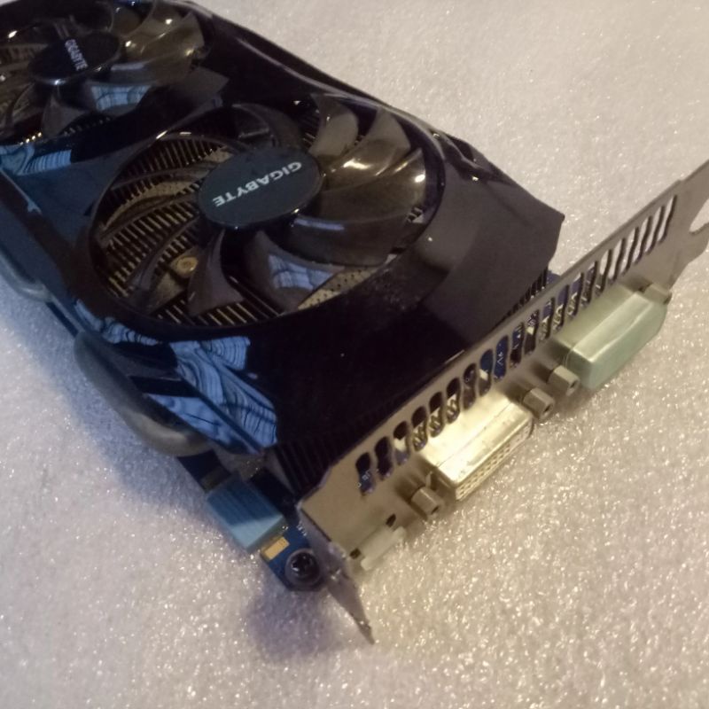 Vga gaming GTX 460 OC gygabite Gddr5 256bit 1gb diatas Gtx550/560 ti