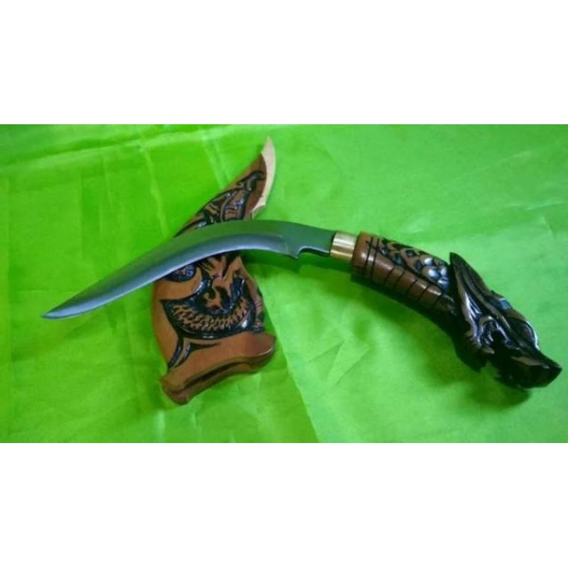 Pisau antik kuku naga serbaguna