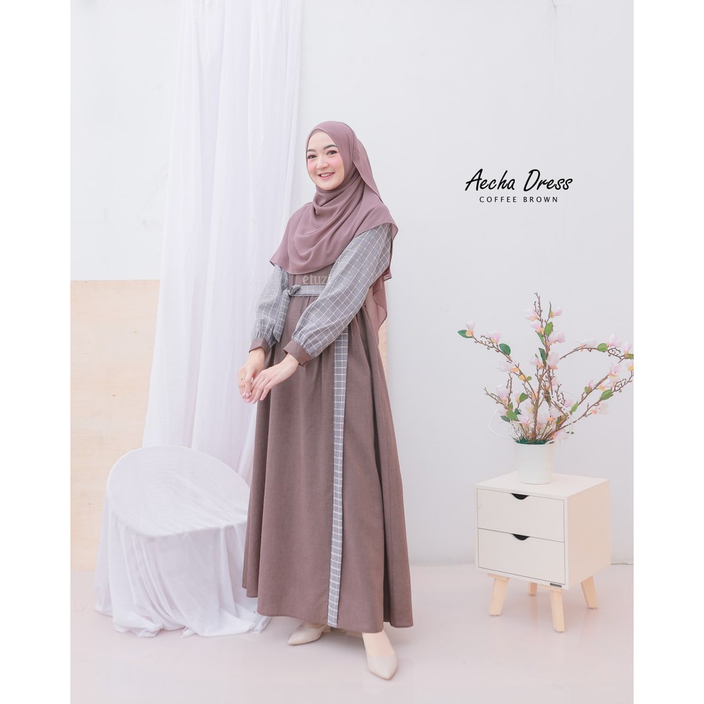 Aecha Dress By Etuzi