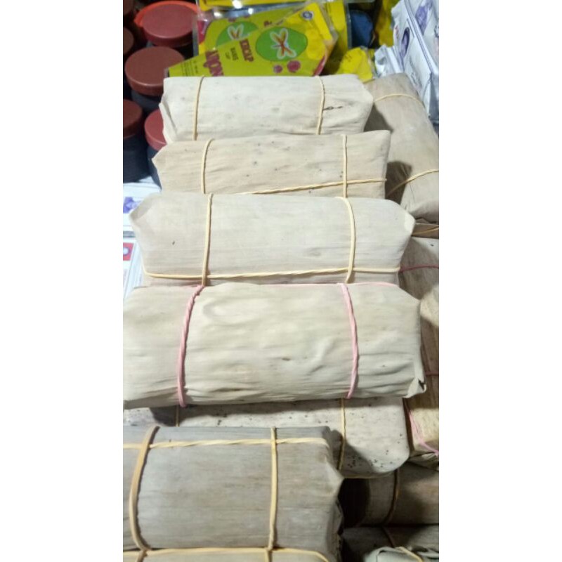 

trasi udang bungkus daun klaras buatan rumahan,,, kemasan 200gr