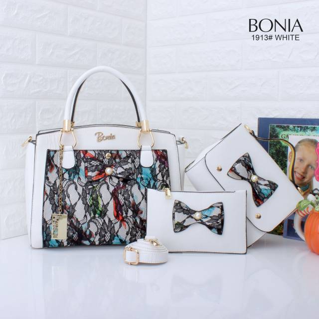 Tas Bonia impor Batam