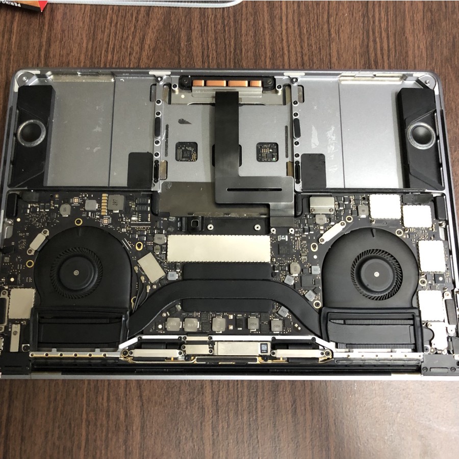 MACBOOK MATI TOTAL? JANGAN DI JUAL! Begini Cara Service MacBook Mati Total