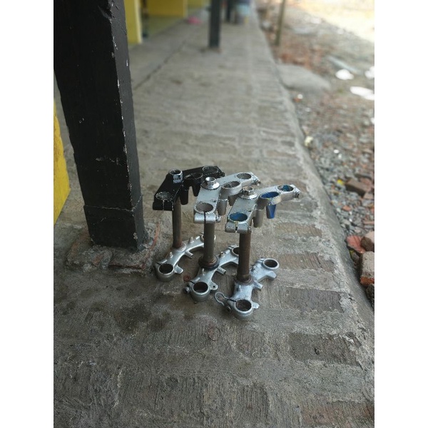 SEGITIGA T ATAS BAWAH NINJA R NEW ORIGINAL CABUTAN MOTOR