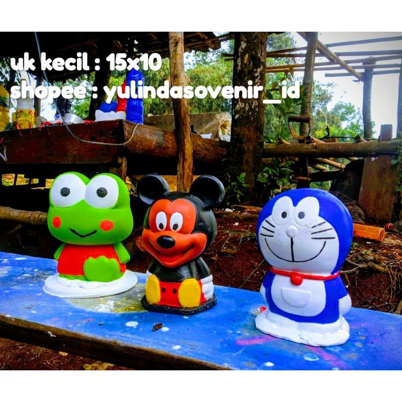 paket 2 celengan karakter mini