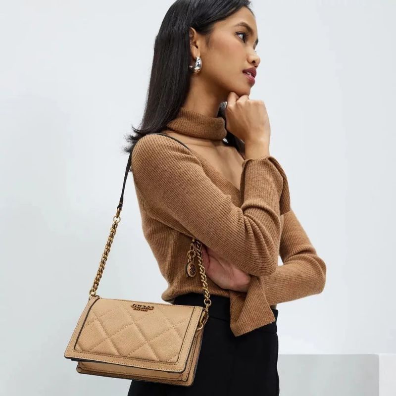 4.4 SALE | GUESSS Abey Multi Compartment Shoulder Bag