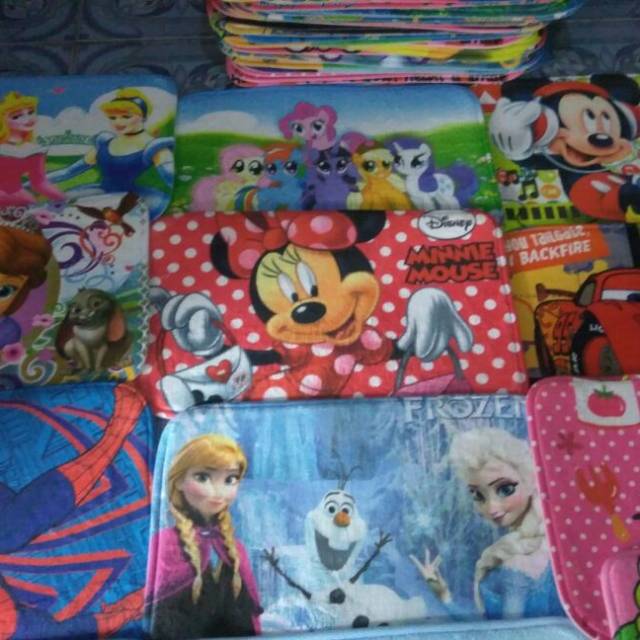 Keset Karakter / Keset Kaki / Karakter / Keset Motif Karakter / Keset Motif