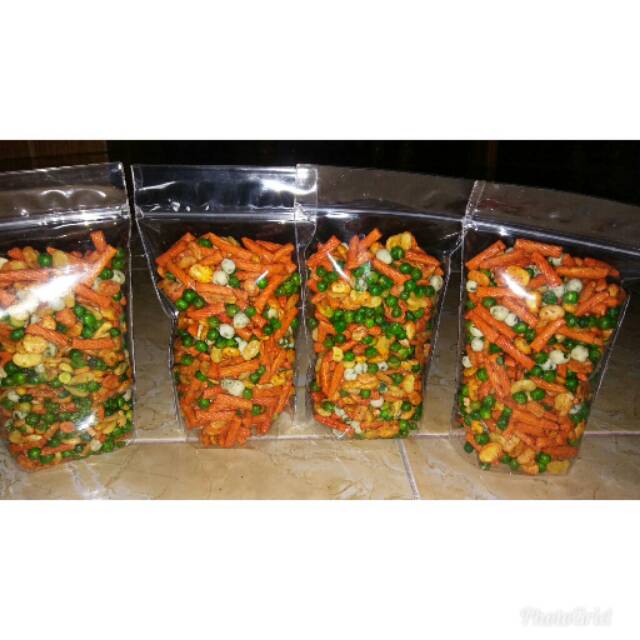 

Mix nut ukuran 250gr hanya 7,5k
