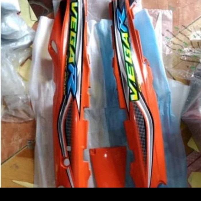 Body samping Vega R lama F1zr orange / cover body vega r / f1zr orange