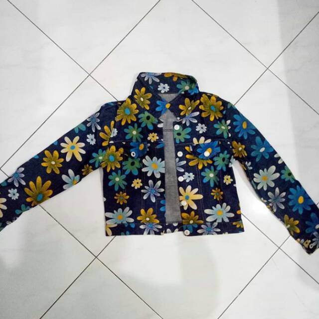 SALE CUCI GUDANG Denim Jacket printed bunga. Only 1 piece