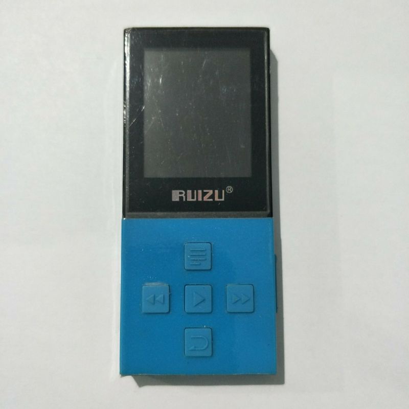 RUIZU X18 ULTRATHIN MP3 PLAYER (SECOND)