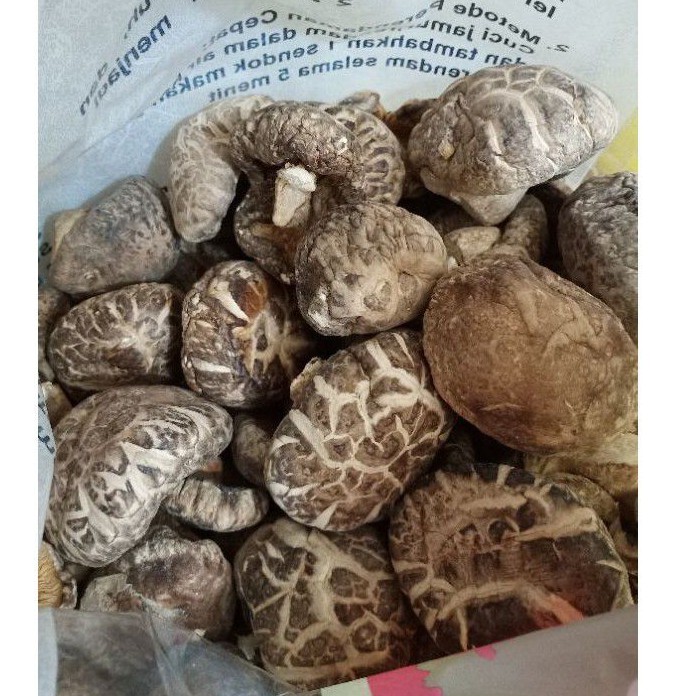 

MURAH JAMUR SHITAKE HIOKO PREMIUM DRIED MUSHROOM - 100gr