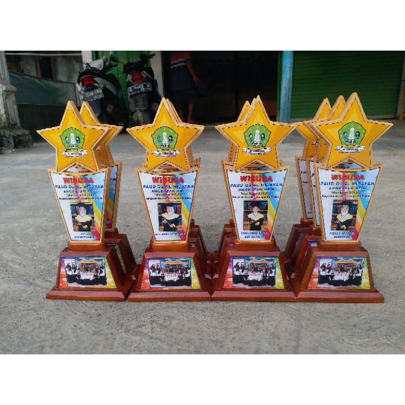 piala kayu/pakat tk/paud/plakat kayu/plakat bintang
