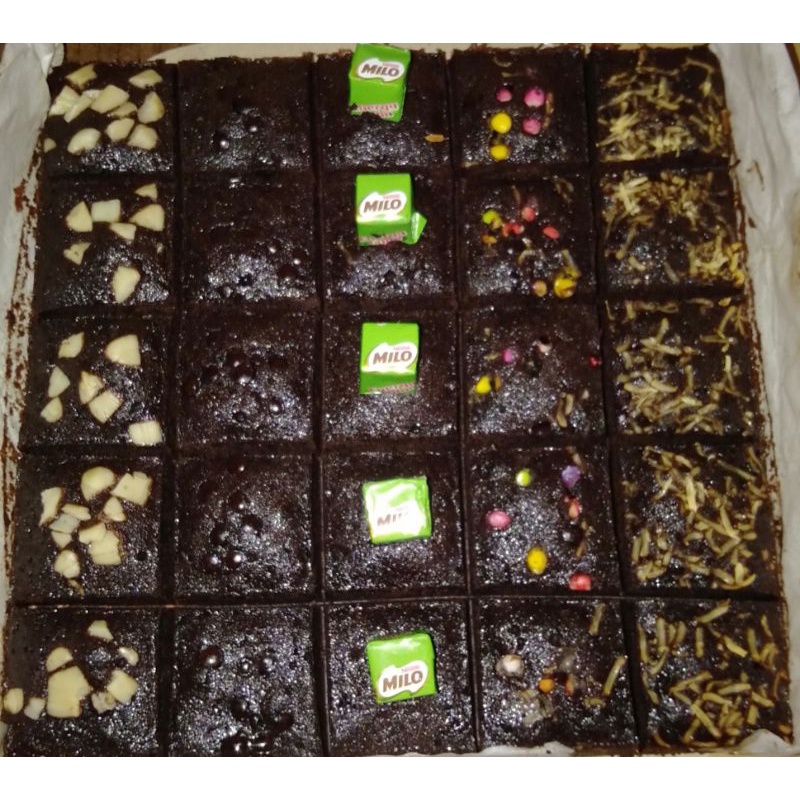 brownies sekat panggang yg nyoklat banget size 20x20