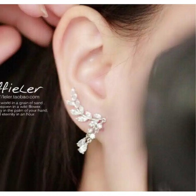 ANTING GIWANG RUMBAI BERLIAN (IMITASI) LAPIS EMAS PUTIH IMPORT