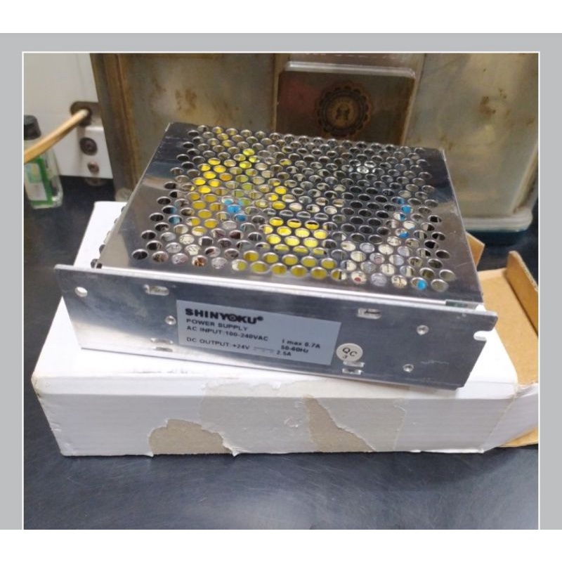 Adaptor 2,5A 24V shinyoku