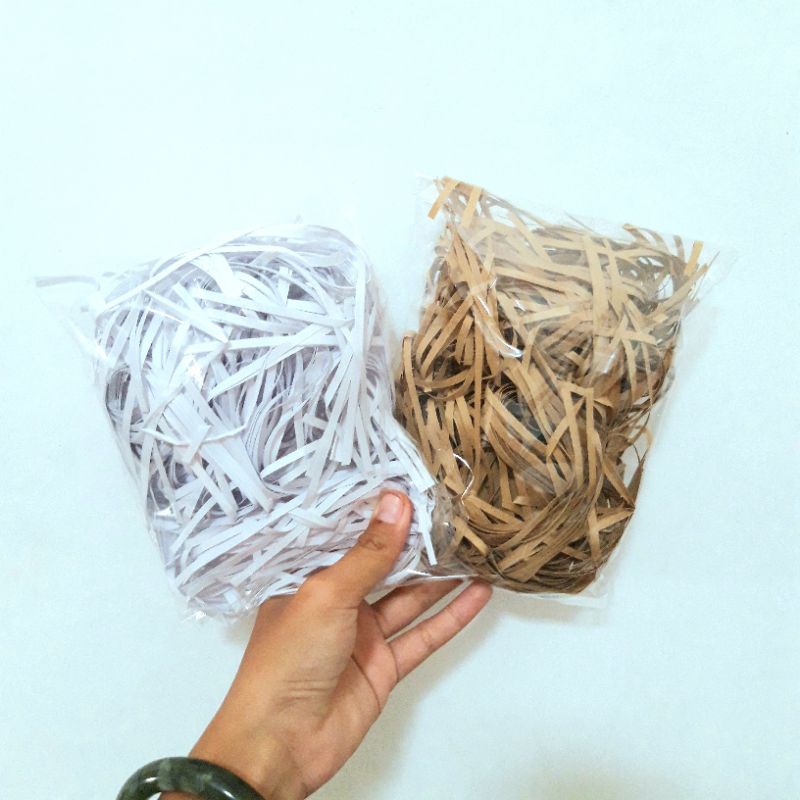 

Kertas Cacah / Kertas Potong / Kertas Serut / Kertas Hampers