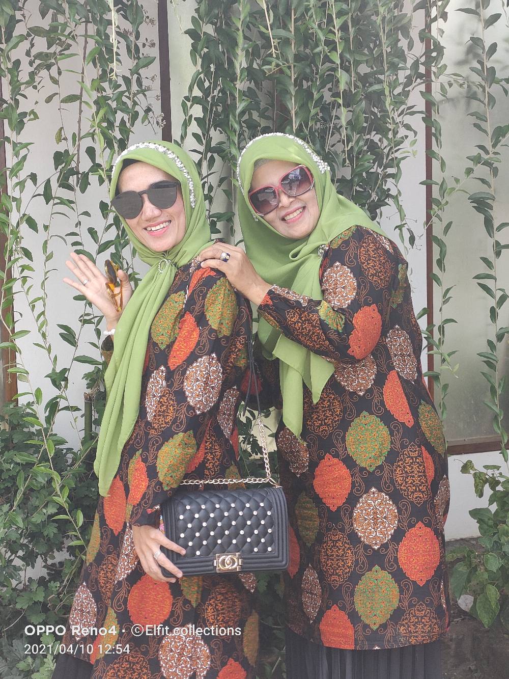 Murah Terlaris Serut Genes Jelita Tunik  Navbor Yelbor Whitbor Creambor Tunic Batik Hrb026 Doby  Dob