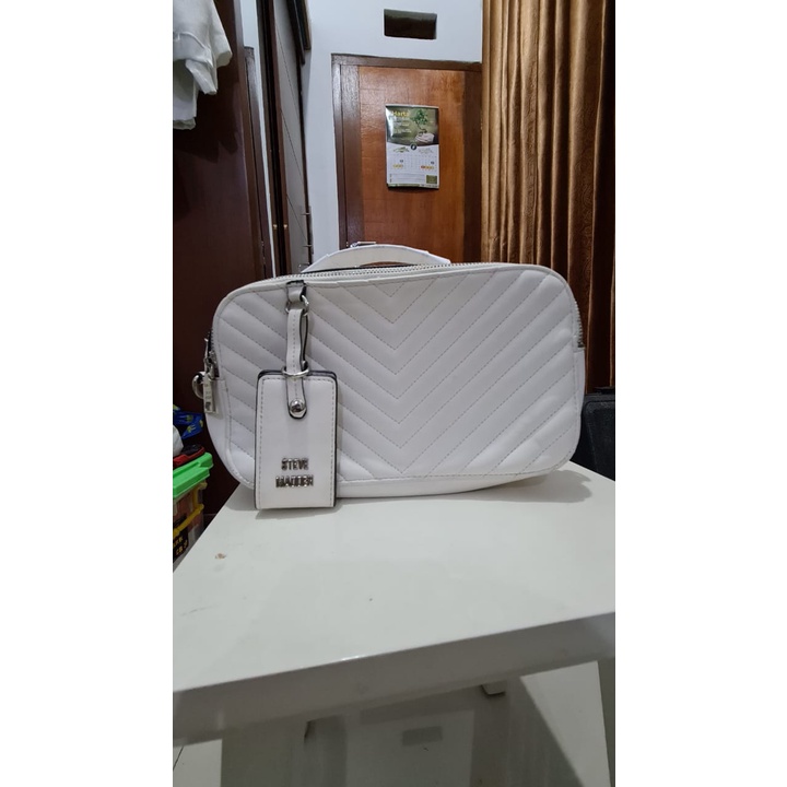 [Preloved] Steve Madden Authentic Camera Bag